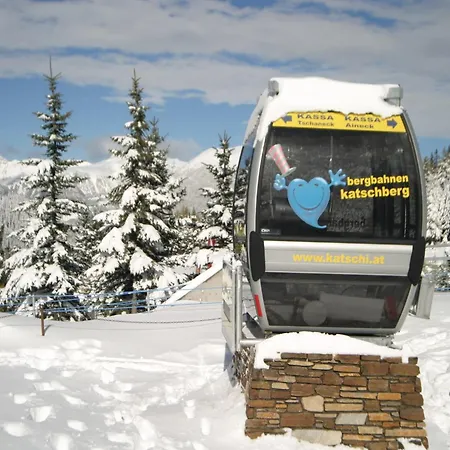 In Lungau Near Lift, Cleaning Included *